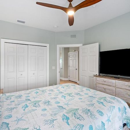 On Flagler Avenue! Dog Friendly With Balcony And Parking Walk To The Beach! New Smyrna Beach Luaran gambar