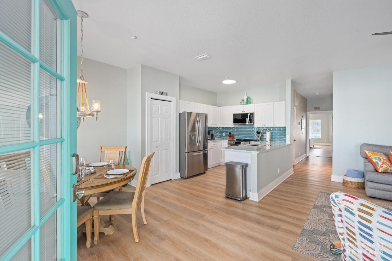 On Flagler Avenue! Dog Friendly With Balcony And Parking Walk To The Beach! New Smyrna Beach Luaran gambar
