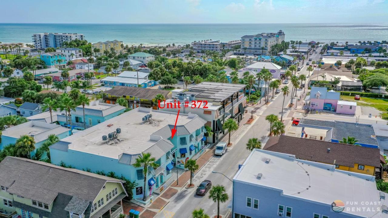 On Flagler Avenue! Dog Friendly With Balcony And Parking Walk To The Beach! New Smyrna Beach Luaran gambar